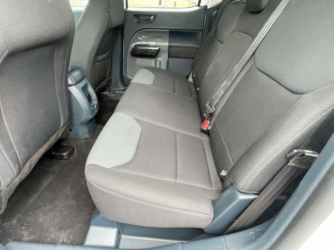 Used 2022 Ford Maverick XL image 12