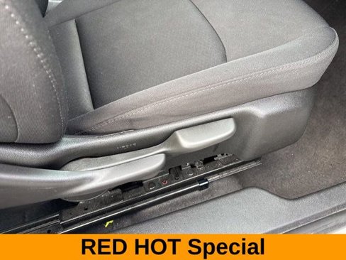 Used 2021 Chevrolet Malibu LT image 40