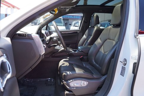 Used 2016 Porsche Cayenne image 17