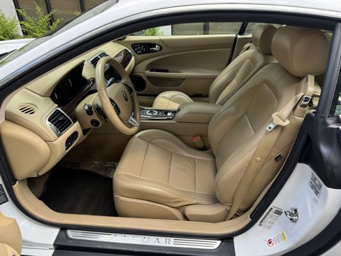 Used 2014 Jaguar XK Coupe image 26