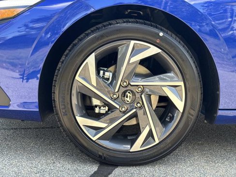 New 2025 Hyundai Elantra Sport image 9