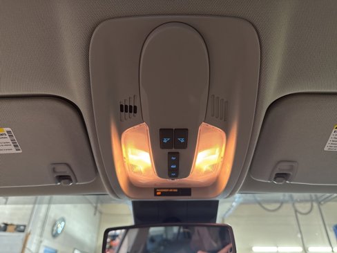 Used 2015 Chevrolet Equinox LT w/ Driver Convenience Package image 27