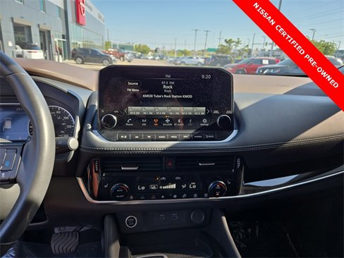 Used 2023 Nissan Rogue SL w/ SL Premium Package image 21