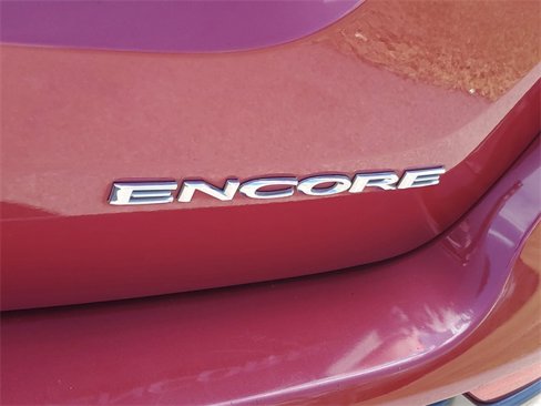 Used 2019 Buick Encore Preferred image 27