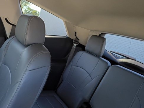 Used 2019 Buick Enclave Essence image 13