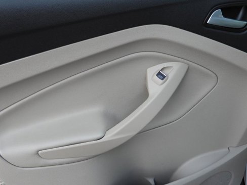 Used 2015 Ford C-MAX SEL w/ Equipment Group 302A image 33