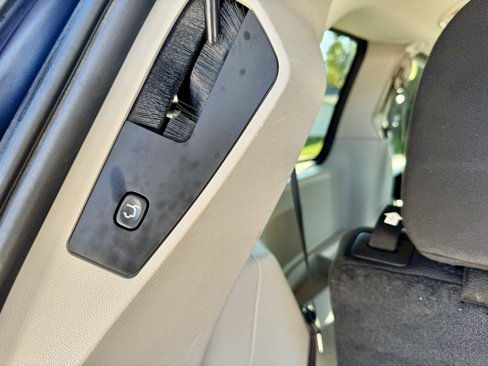 Used 2015 Dodge Grand Caravan SXT w/ UConnect Hands-Free Group image 10