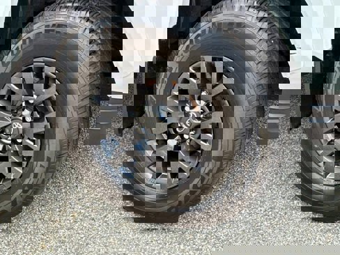 Used 2021 Toyota Tacoma SR5 image 7