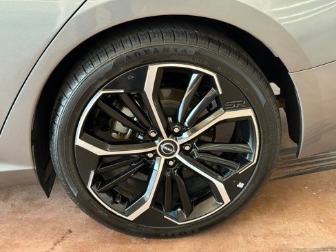 Used 2023 Nissan Altima 2.5 SR image 16