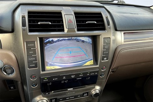 Used 2016 Lexus GX 460 image 21