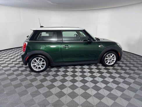 Used 2019 MINI Cooper 2-Door Hardtop image 6