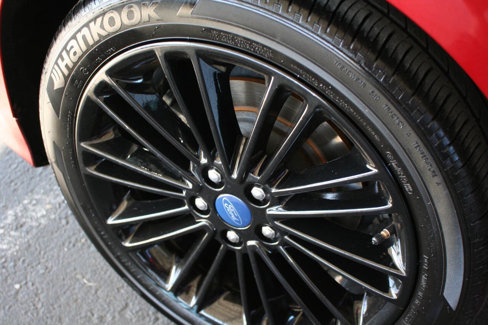 Used 2014 Ford Fusion SE w/ Equipment Group 202A image 25