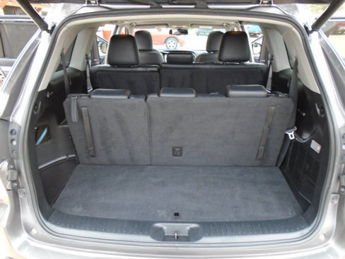 Used 2016 Toyota Highlander XLE image 15