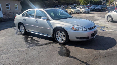 Used 2011 Chevrolet Impala LT w/ Luxury Edition Package image 4