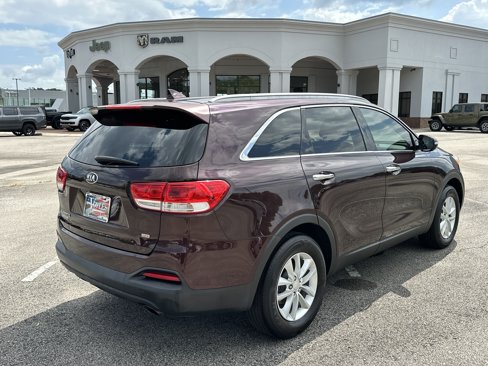 Used 2016 Kia Sorento LX image 7