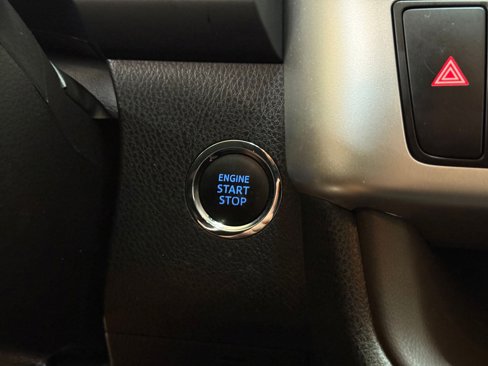Used 2018 Toyota Highlander XLE image 31