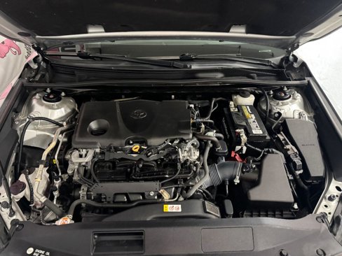 Used 2021 Toyota Camry SE image 7