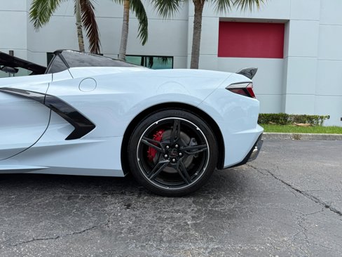 Used 2022 Chevrolet Corvette Stingray Preferred Conv w/ Z51 Performance Package image 12