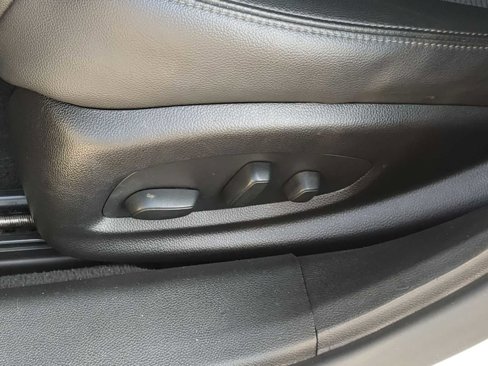 Used 2017 Chevrolet Impala LT image 16