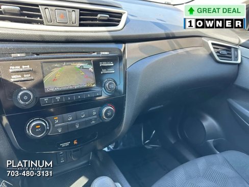 Used 2015 Nissan Rogue S image 12