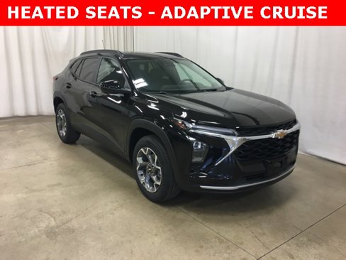New 2025 Chevrolet Trax LT w/ Driver Confidence Package image 1