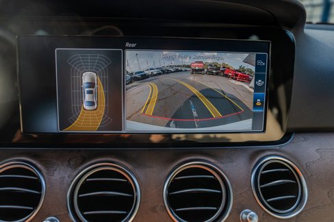 Used 2017 Mercedes-Benz E 300 4MATIC image 21