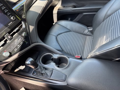 Used 2021 Toyota Camry SE image 31