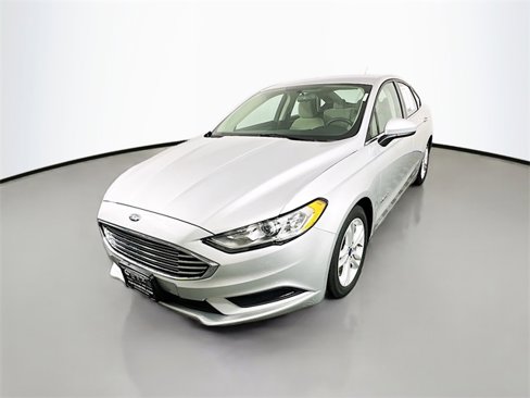 Used 2018 Ford Fusion S image 3