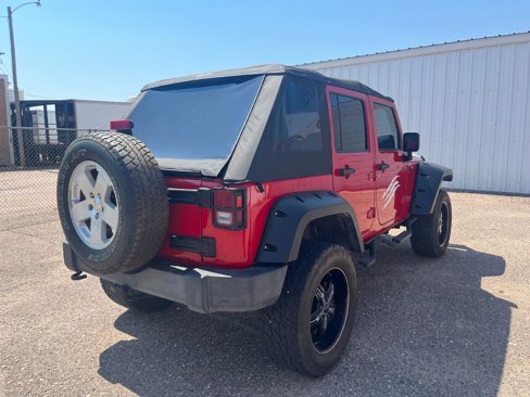 Used 2011 Jeep Wrangler Unlimited Rubicon w/ Connectivity Group image 7