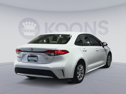 Used 2022 Toyota Corolla LE image 10