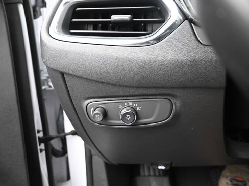Used 2022 Chevrolet Equinox LT image 10