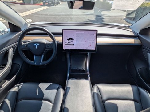 Used 2019 Tesla Model 3 Standard Range Plus image 13