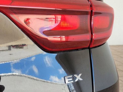 Used 2020 Kia Sportage EX image 32