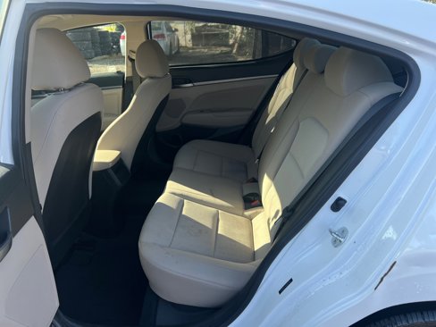 Used 2018 Hyundai Elantra SEL image 27