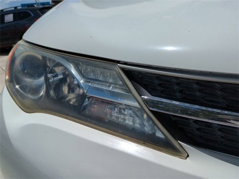 Used 2013 Toyota RAV4 XLE image 10