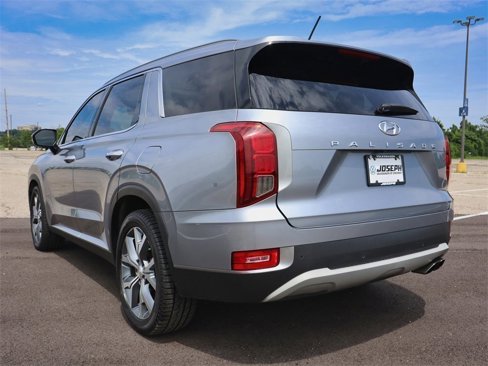 Used 2020 Hyundai Palisade SEL w/ Premium Package image 3