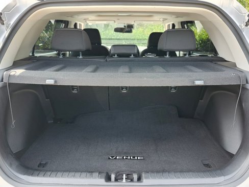 Used 2023 Hyundai Venue SEL image 10