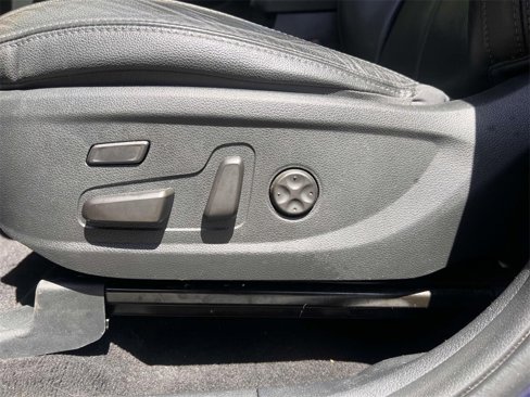 Used 2020 Hyundai Santa Fe Limited image 16