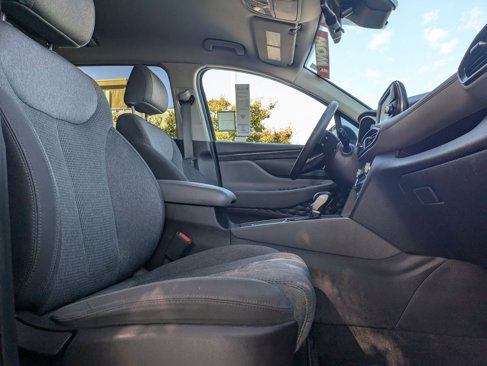 Used 2019 Hyundai Santa Fe SEL image 11