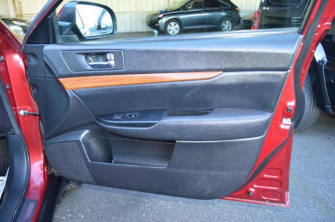 Used 2013 Subaru Outback 2.5i Limited image 32