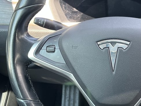 Used 2014 Tesla Model S P85 image 35