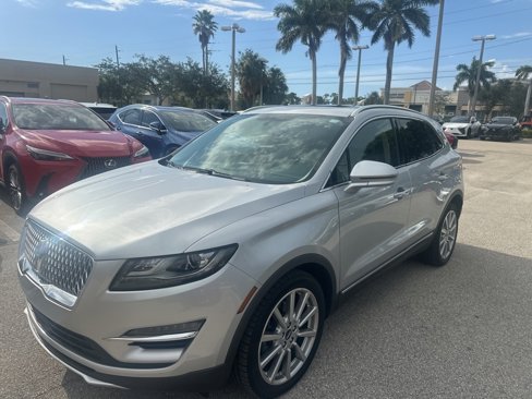 Used 2019 Lincoln MKC Reserve image 7
