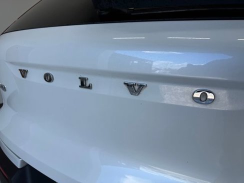 Used 2019 Volvo XC40 T5 R-Design image 33