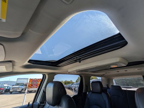 Used 2016 GMC Acadia SLT w/ Open Road Package image 24
