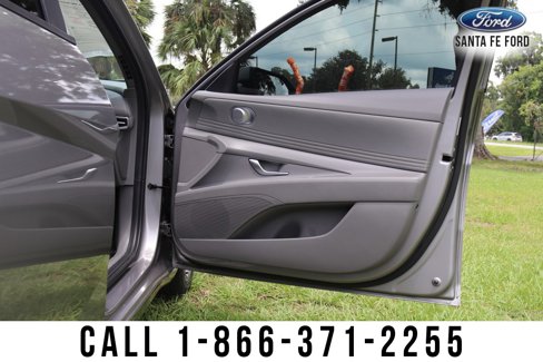 Used 2023 Hyundai Elantra SEL w/ Convenience Package image 46