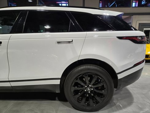 Used 2018 Land Rover Range Rover Velar R-Dynamic SE image 7