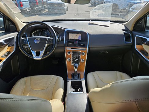 Used 2017 Volvo XC60 T6 Inscription w/ Preferred Option Package image 30