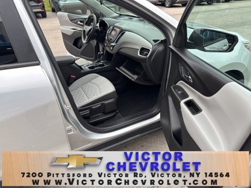 Used 2020 Chevrolet Equinox LS w/ LS Convenience Package image 31