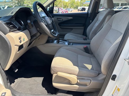 Used 2018 Honda Pilot LX image 4