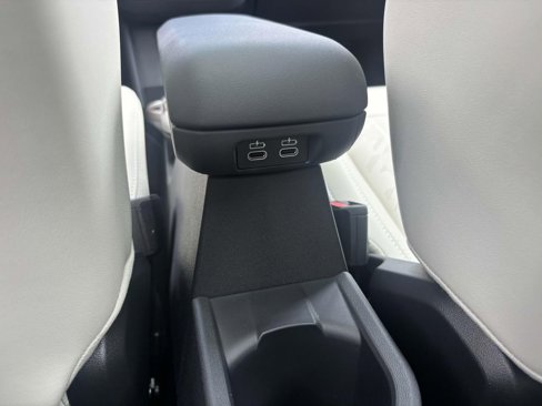 New 2025 MINI Cooper 4-Door Hardtop image 33